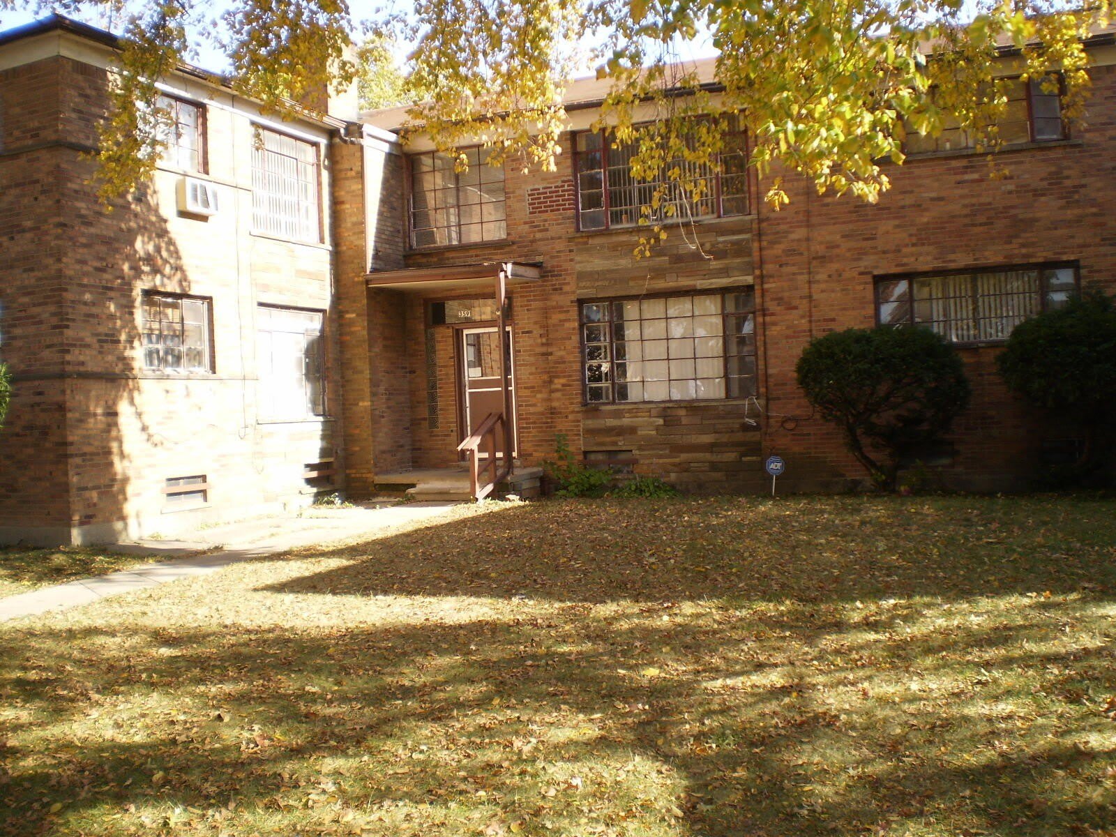 3591 Oakman Boulevard – photo 1