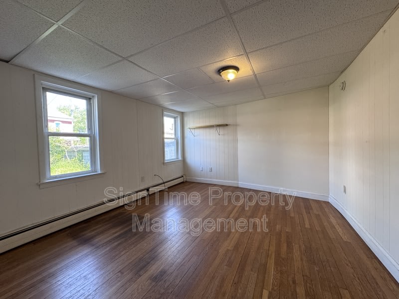821 Washington Avenue – photo 1