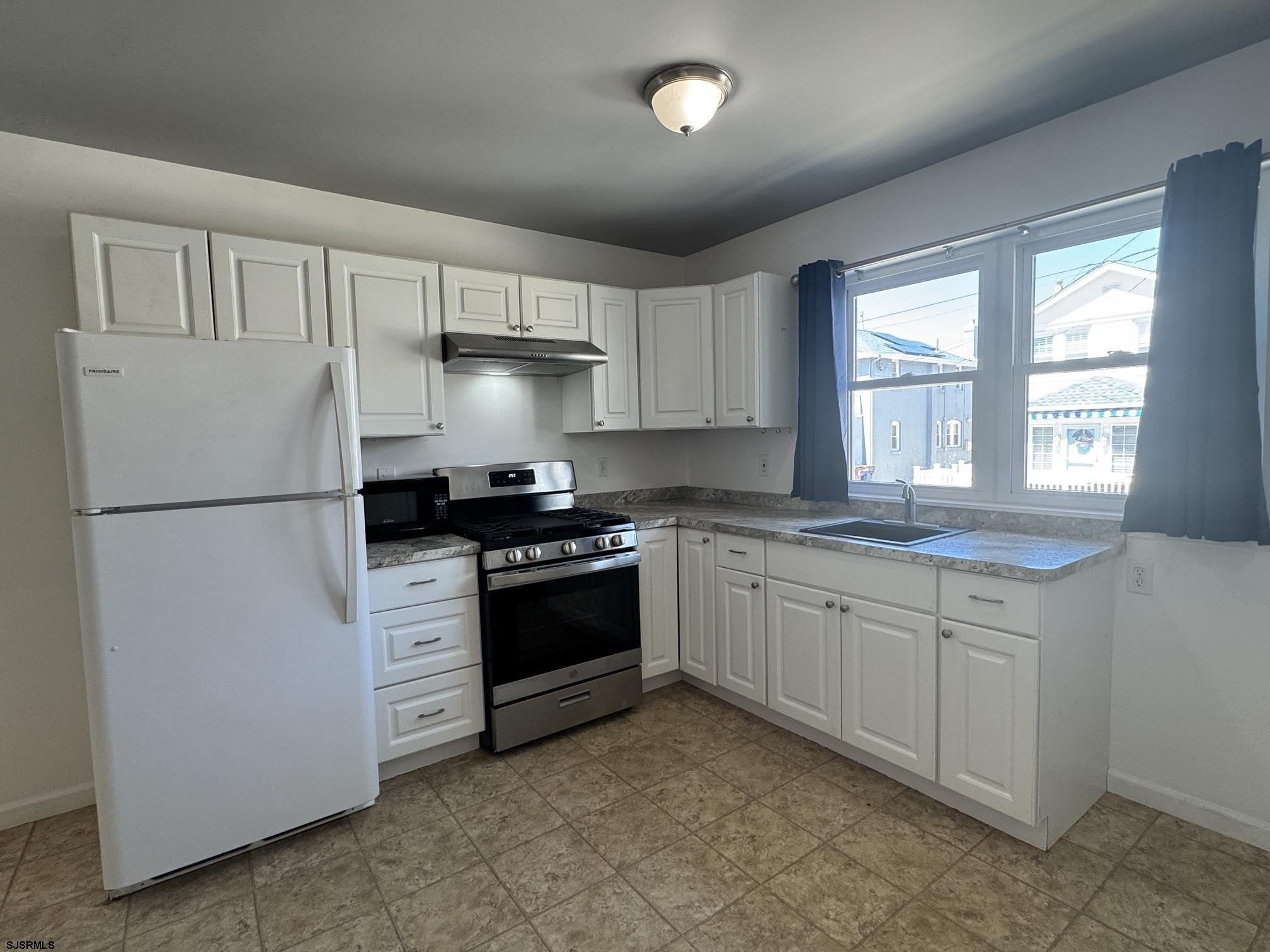 114 N Baltimore Ave #1 – photo 4