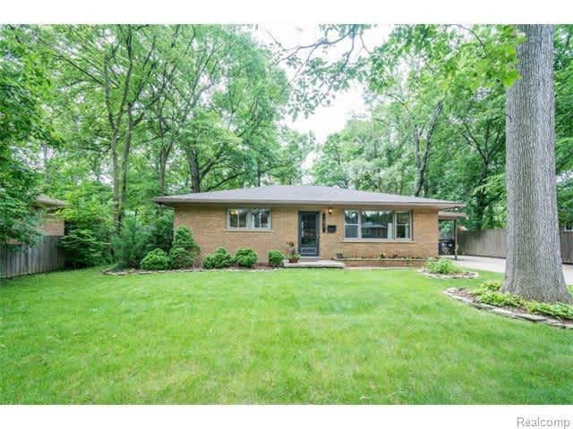 1811 Alhambra Drive – photo 2