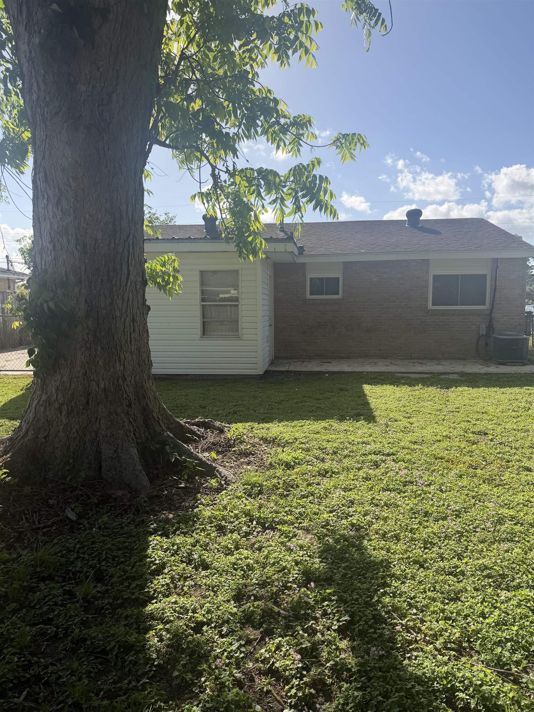 211 St Malo Street – photo 3