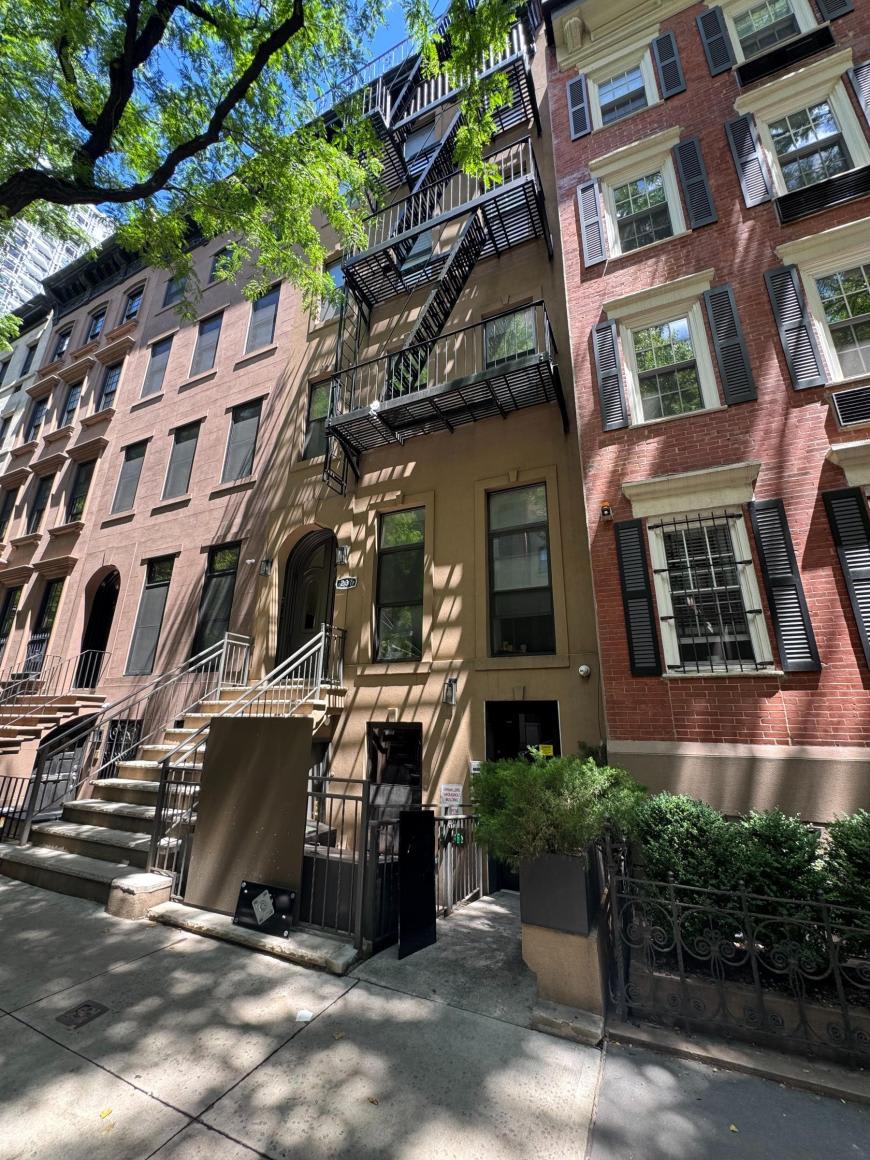 237 East 31St Street – photo 1