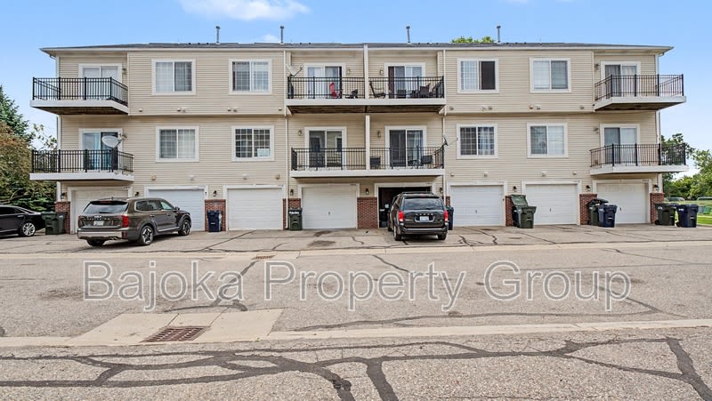 43018 Burlington Drive – photo 3