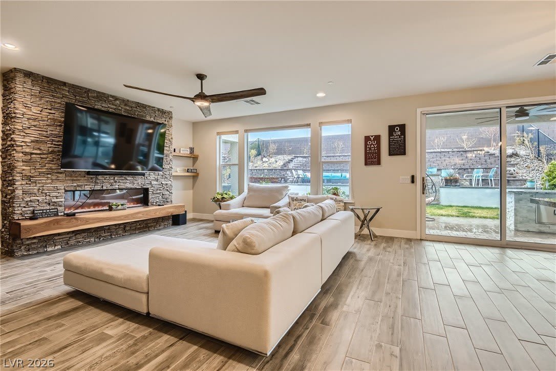 4631 Amazing View Street – photo 5