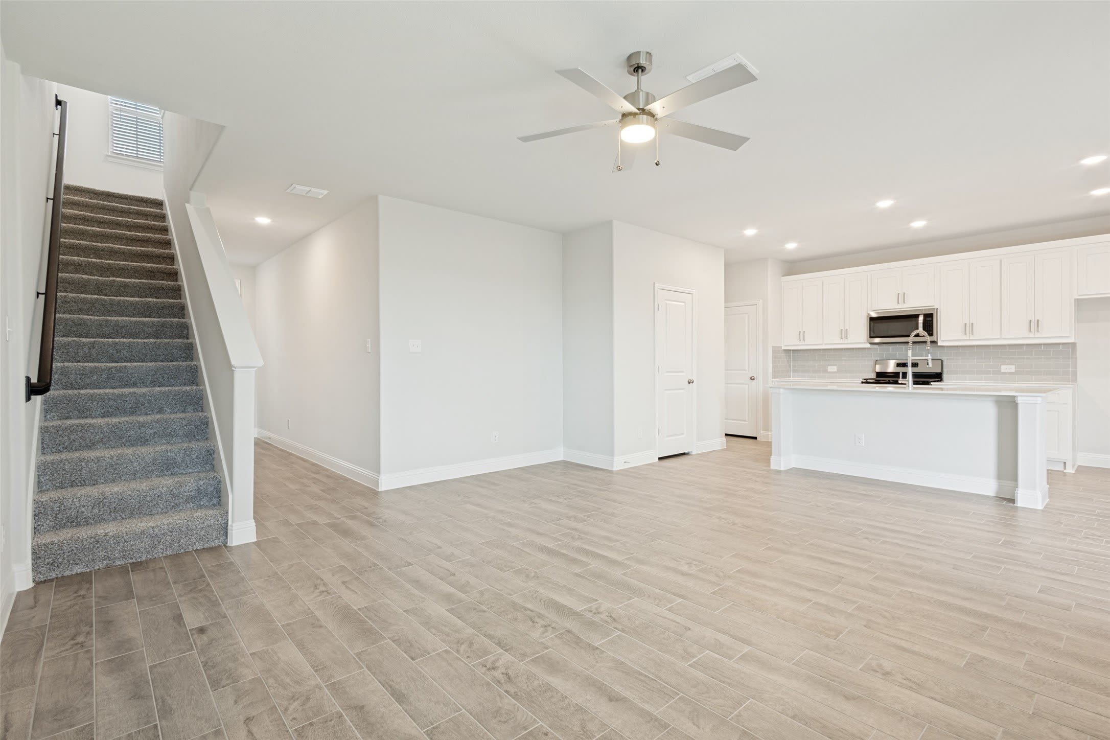 806 Sicily Boulevard – photo 2
