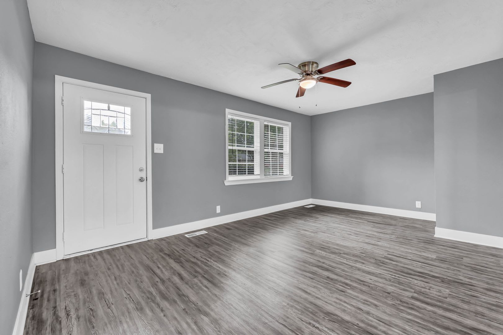 135 North Meadow Drive – photo 4