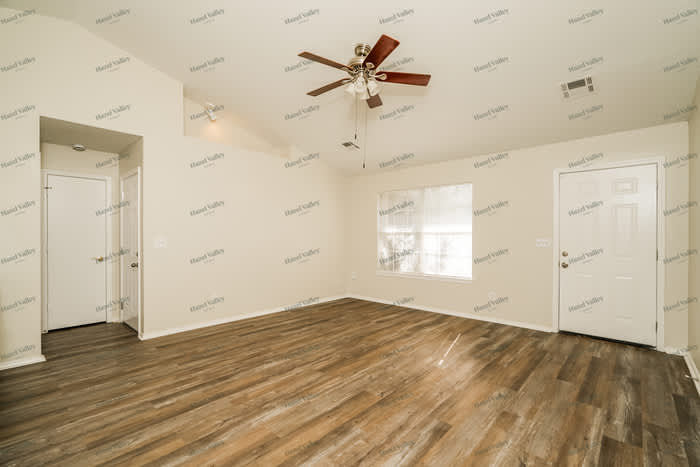 8917 North 148th East Avenue – photo 4
