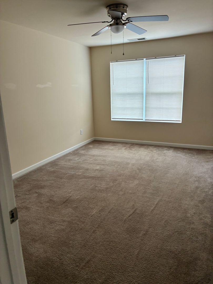 3 Bedrooms, 2.5 Bathrooms – photo 4