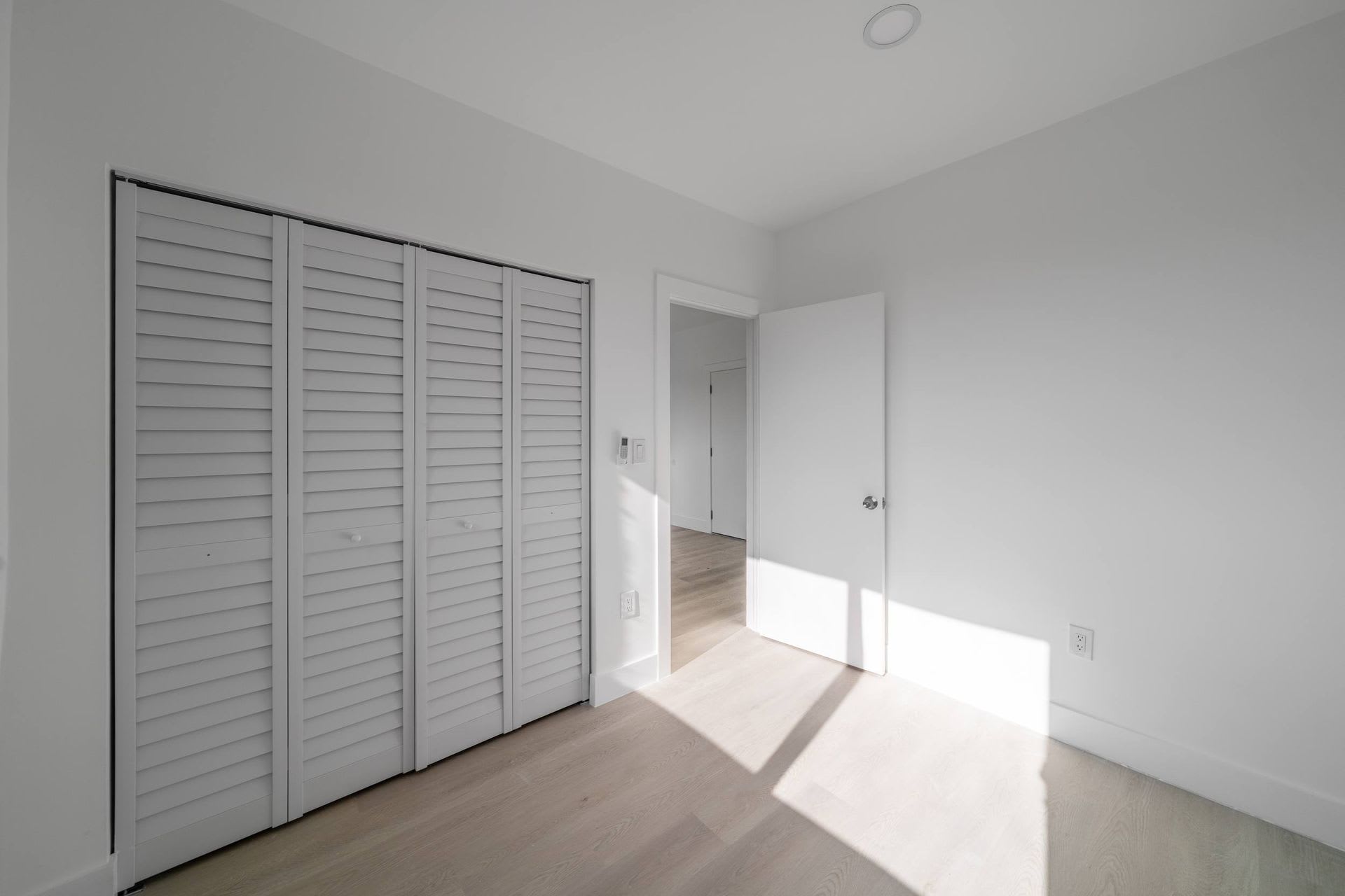 2330 NW 9 St – photo 5