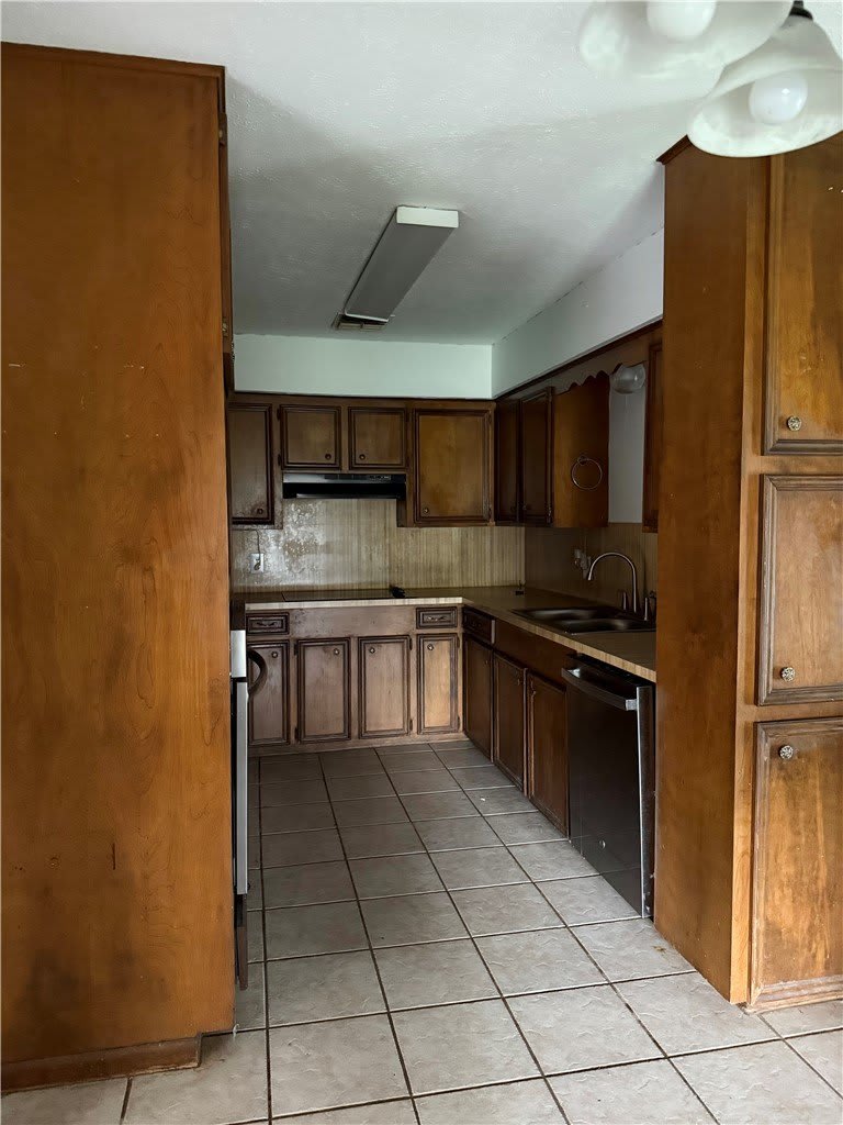 1405 Christy Avenue – photo 4