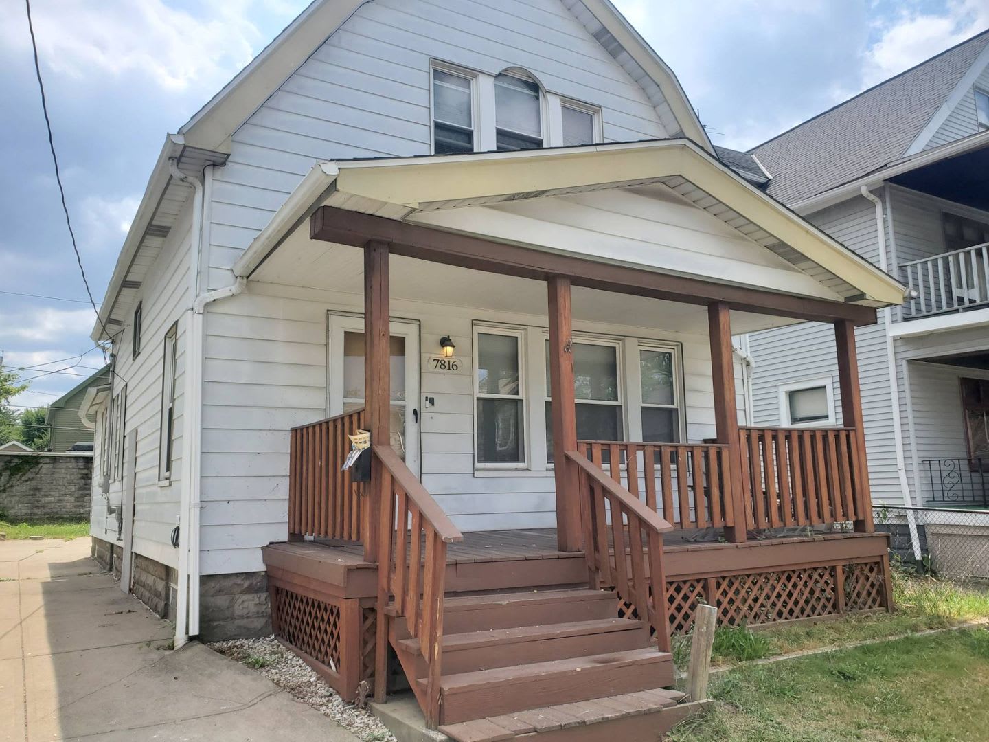 Charming 3 Bedroom Property In Prime Location – photo 2