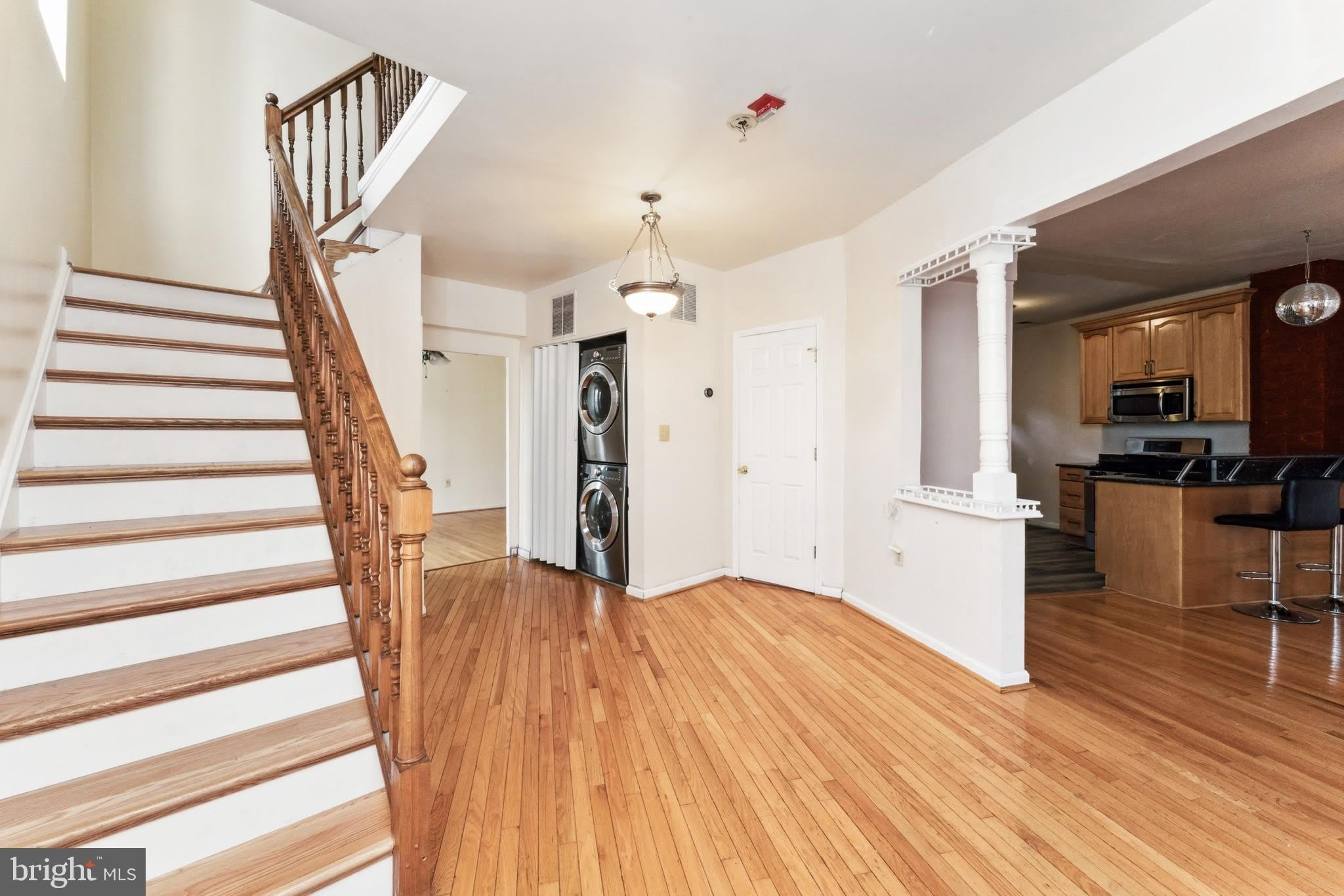 725 FLORIDA Avenue NE – photo 3