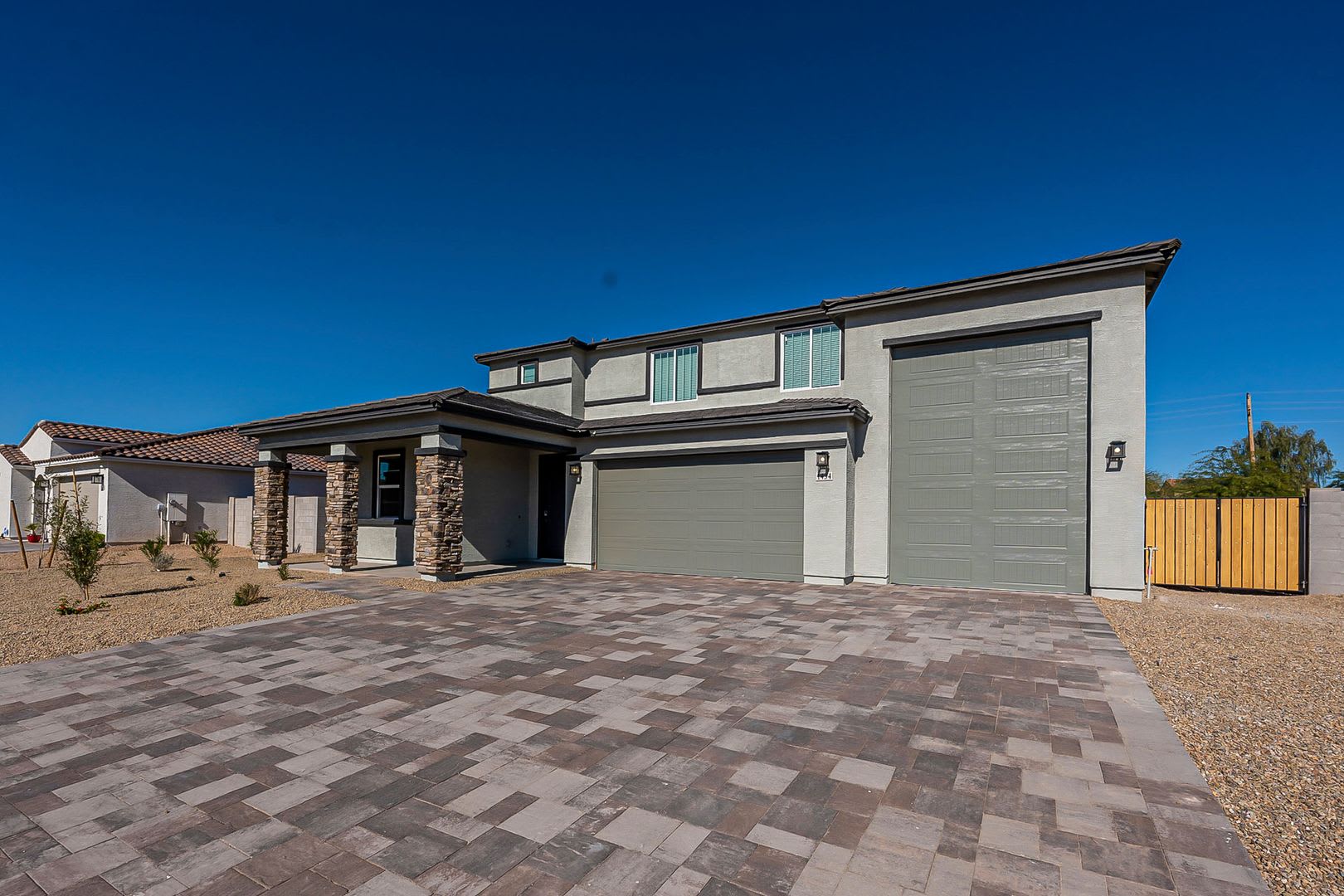 Beautiful 4-Bedroom Home with RV Garage – photo 3
