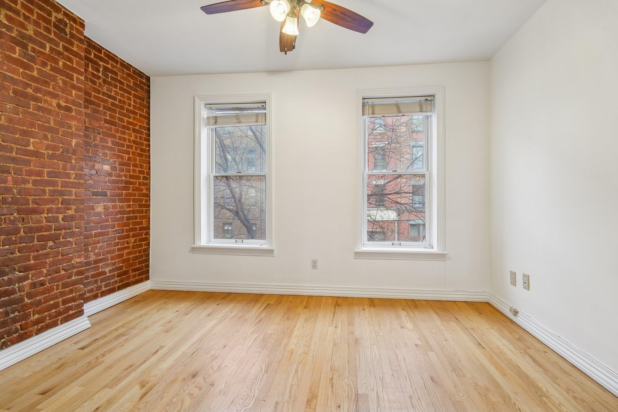 815 WILLOW AVE – photo 3