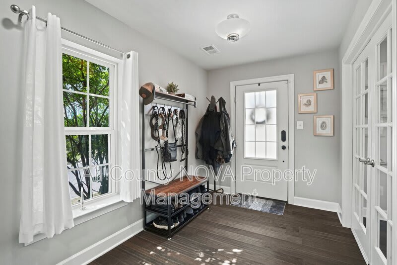 2910 Pinebrook – photo 2