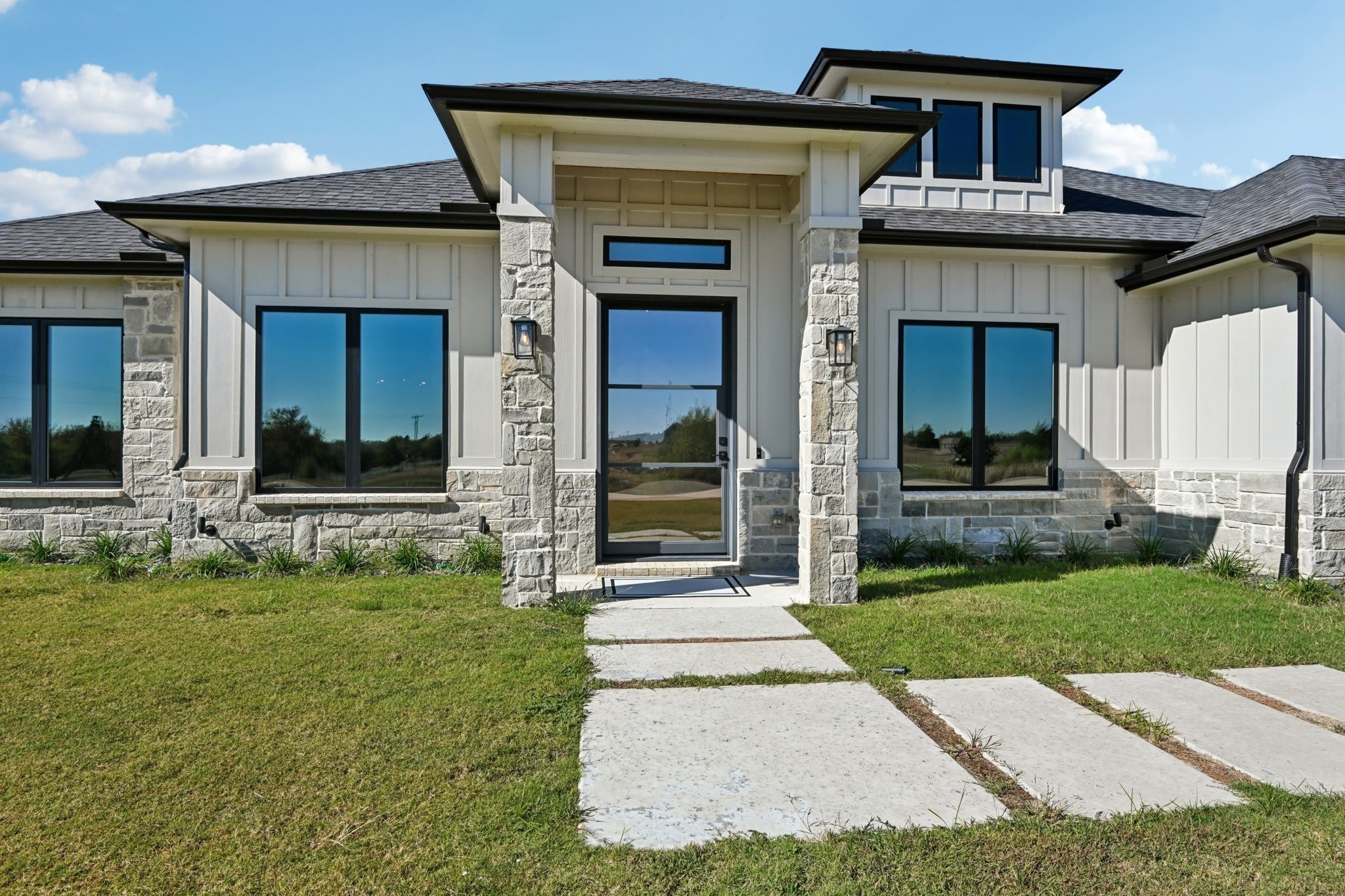 1522 Carter Drive – photo 3