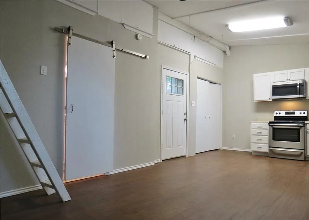333 East Torrey Street – photo 4