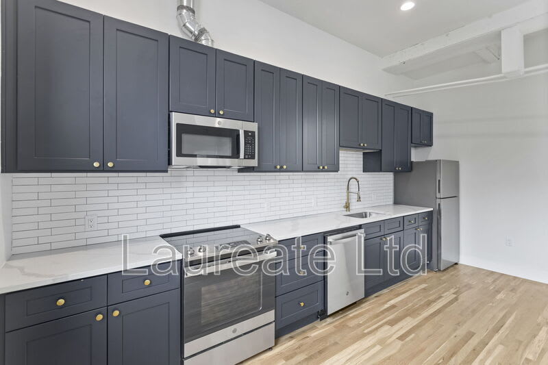 1736 E 31st Ave – photo 4