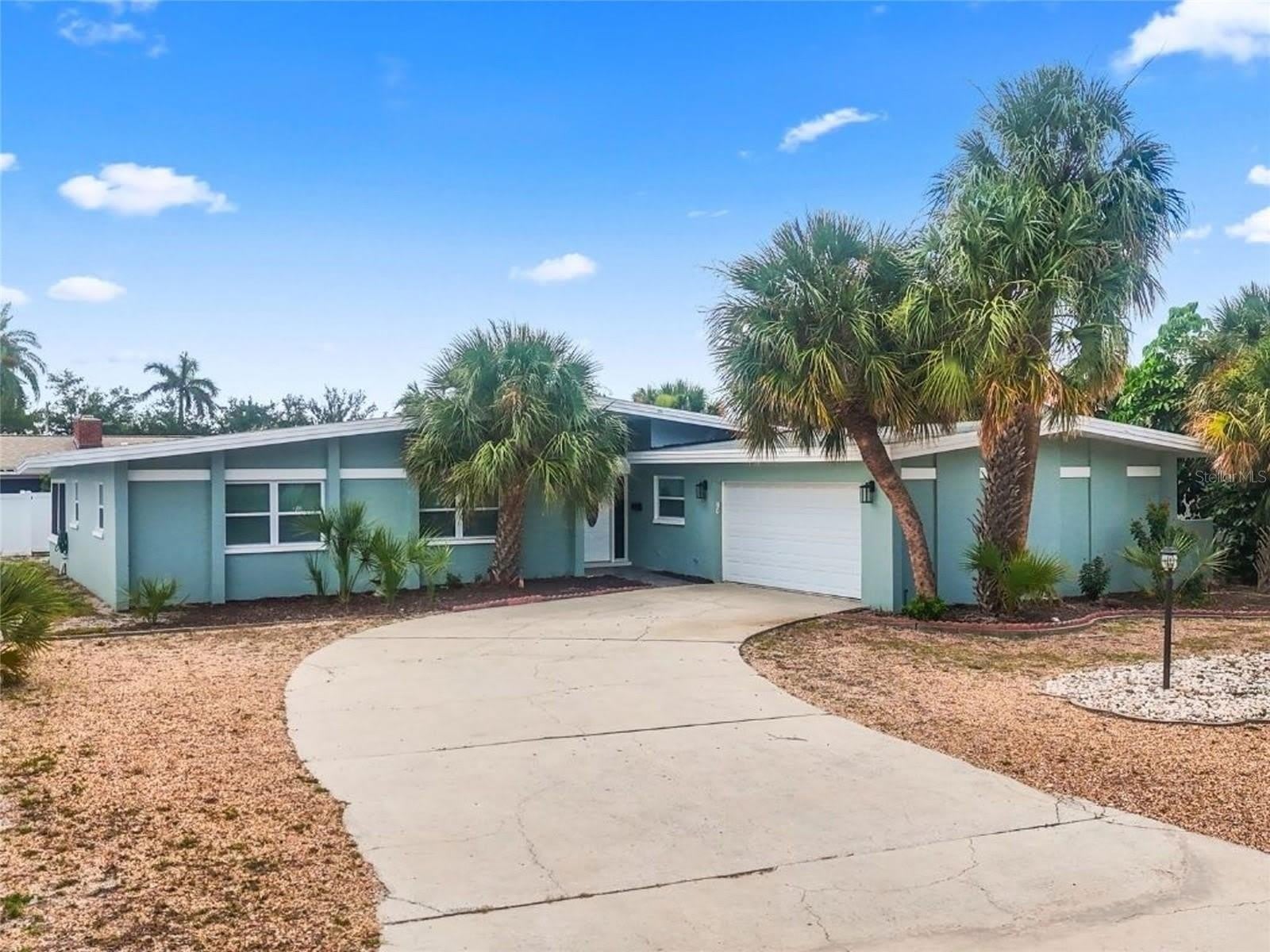 409 4TH Avenue N – photo 1