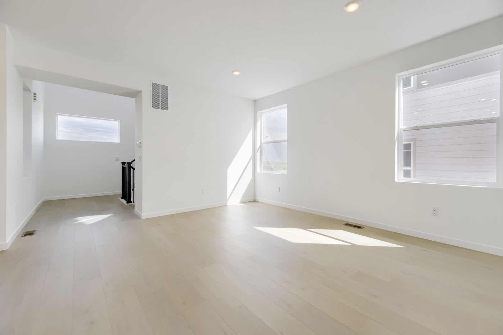 Brand New Residence For Rent In The Highly Sought After Lyric At Ridgegate Lone Tree Community Reduced Rent – photo 4