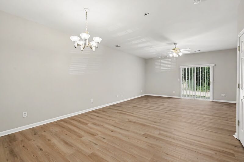 2224 Winthrop Chase Dr – photo 4