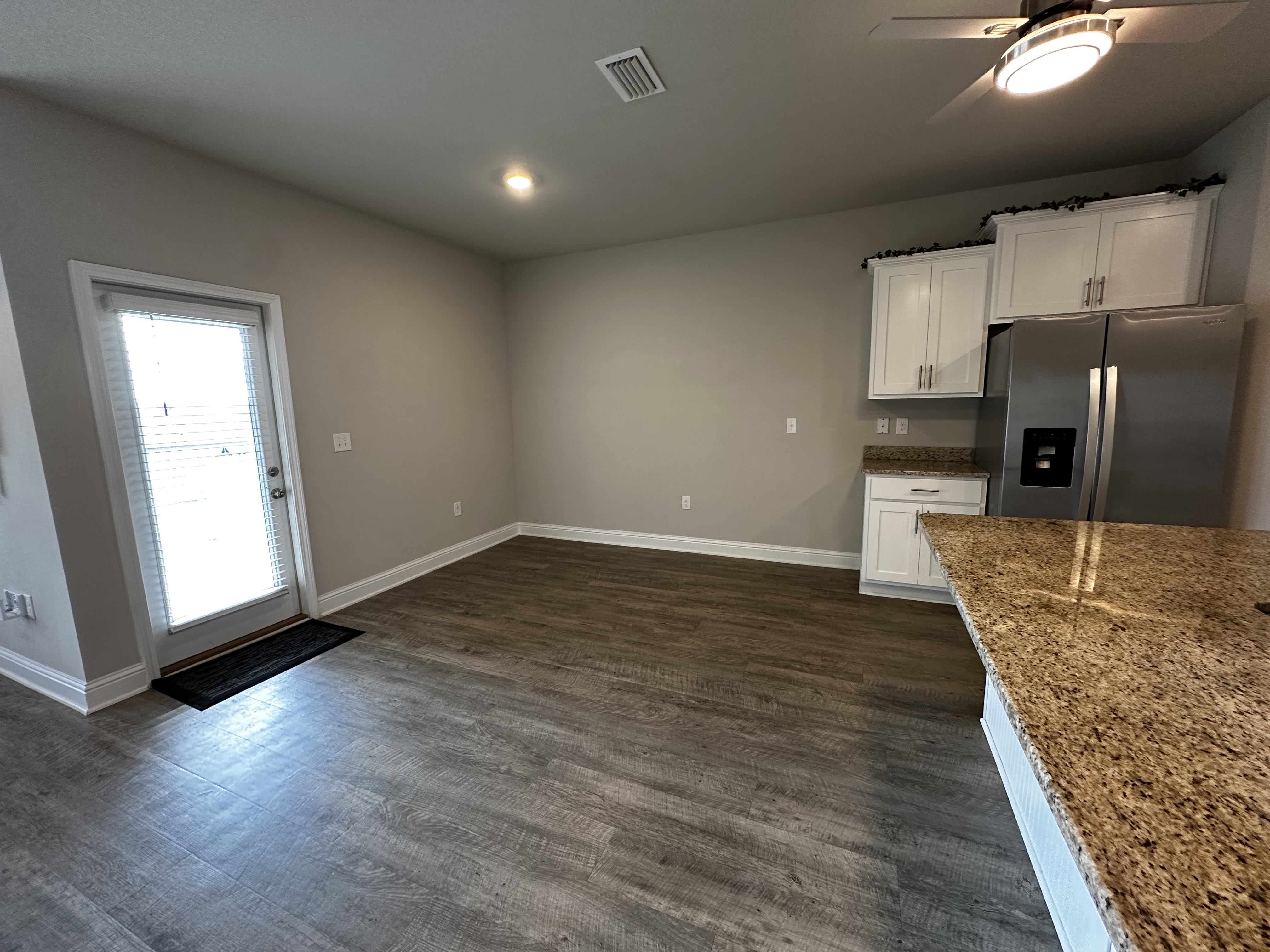 31468 Memphis Loop – photo 4