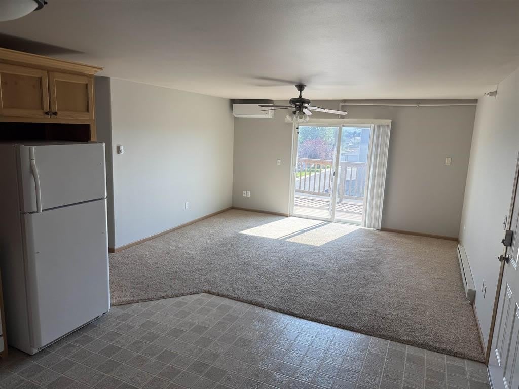 2844 Kent Ave – photo 2