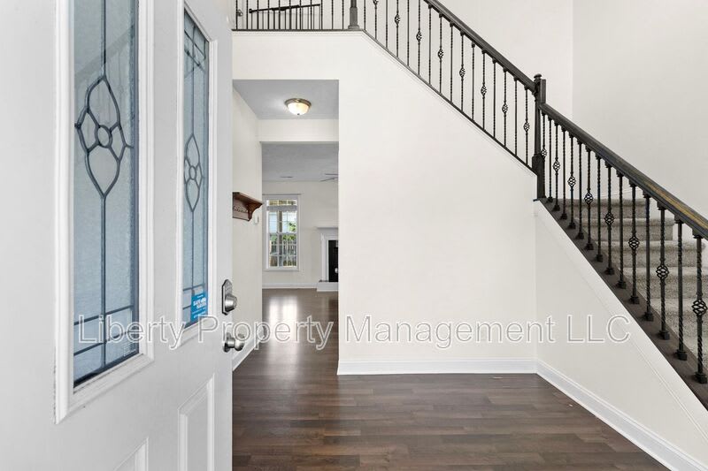 146 Trenton Place – photo 3