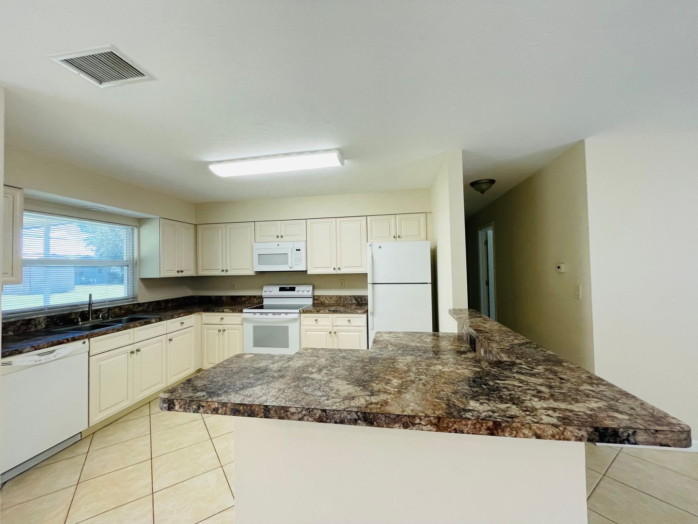 PORT CHARLOTTE ANNUAL RENTAL – photo 5