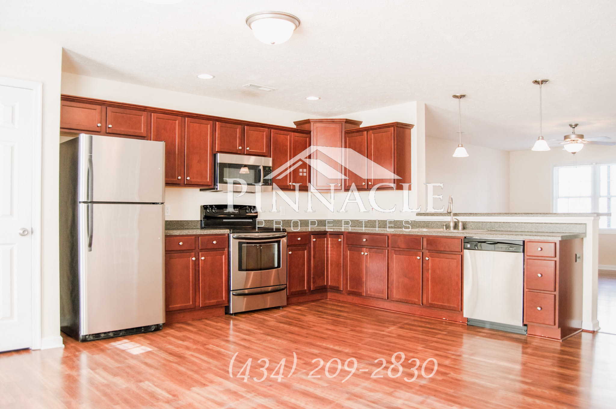 104 Colonnade St – photo 4