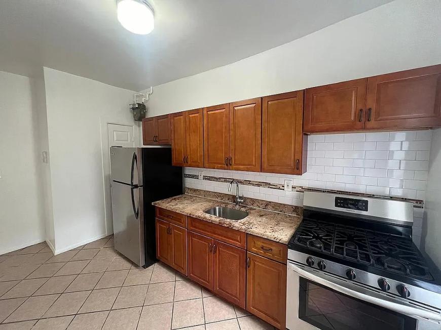 762 Union Avenue – photo 2
