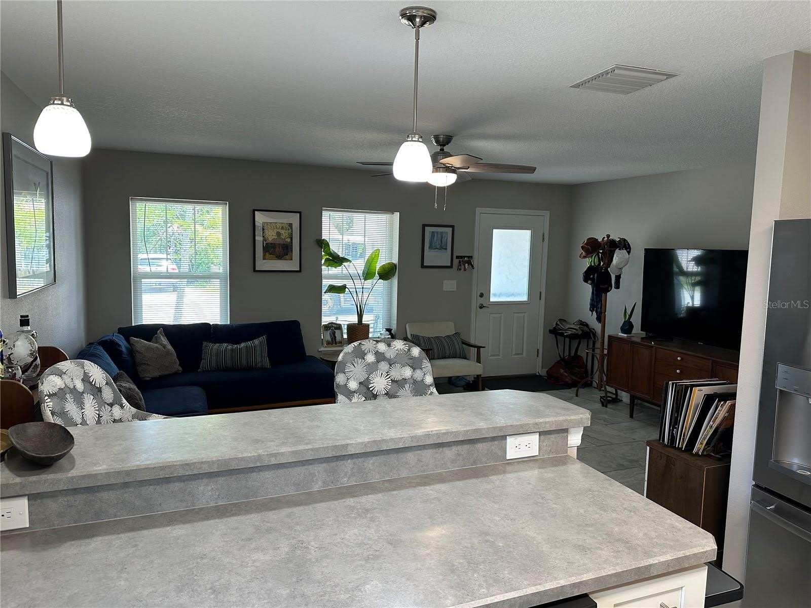 1119 BEVERLY Avenue – photo 4