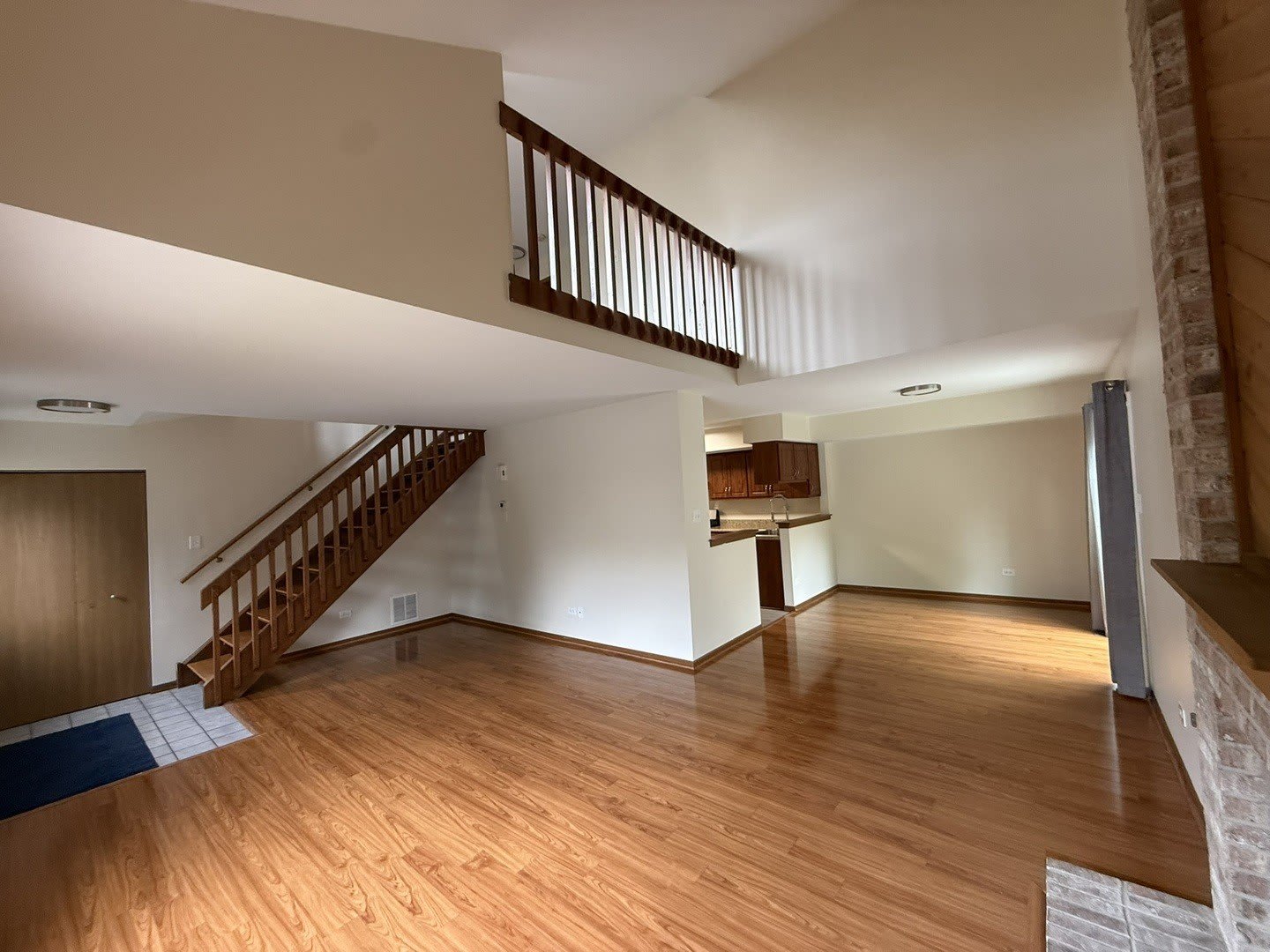 15546 Whitehall Lane – photo 4