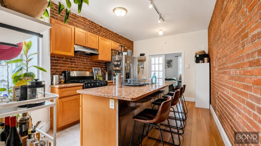 564 Saint Marks Avenue – photo 1