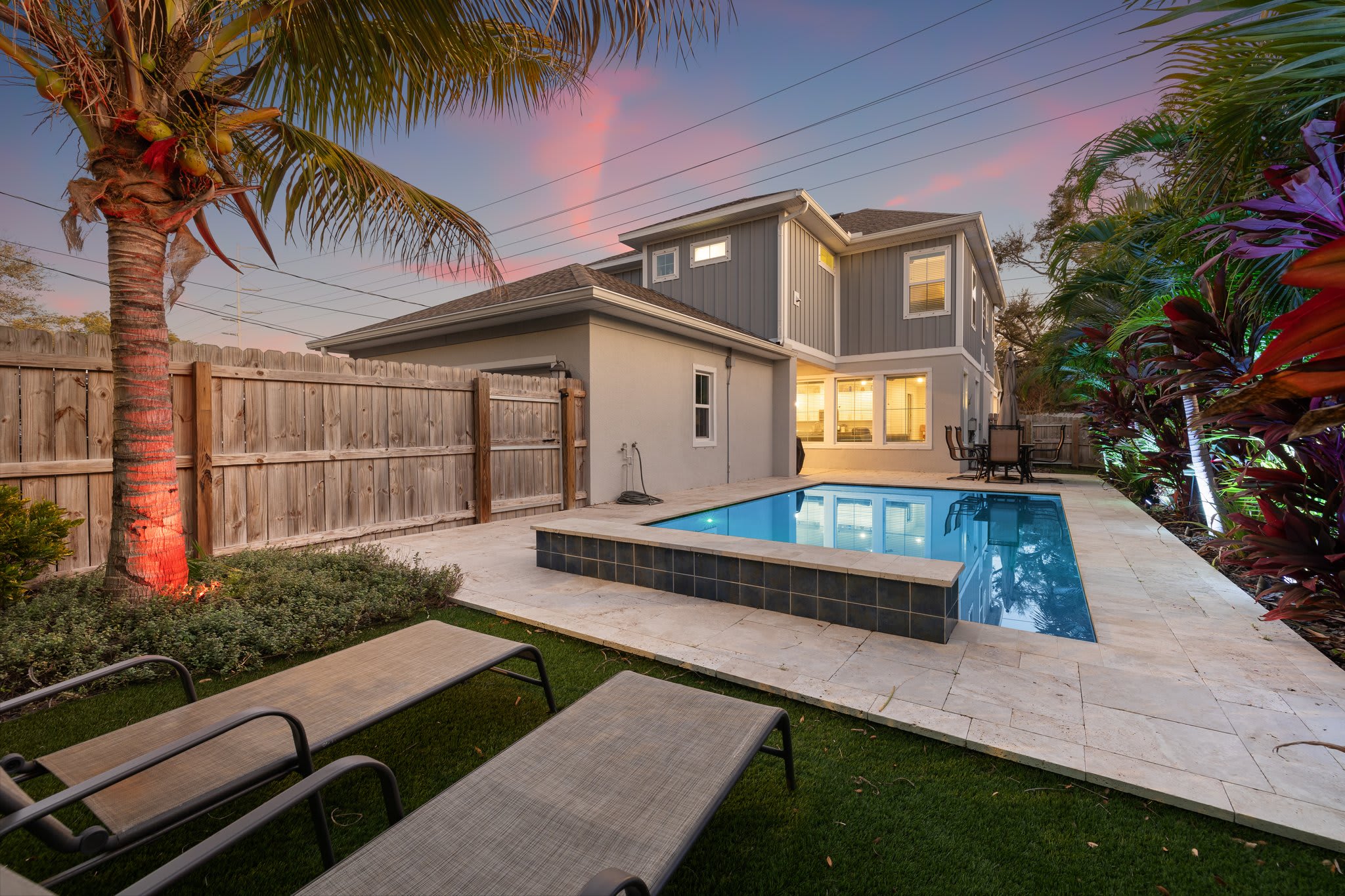 5037 12th Avenue North – photo 2