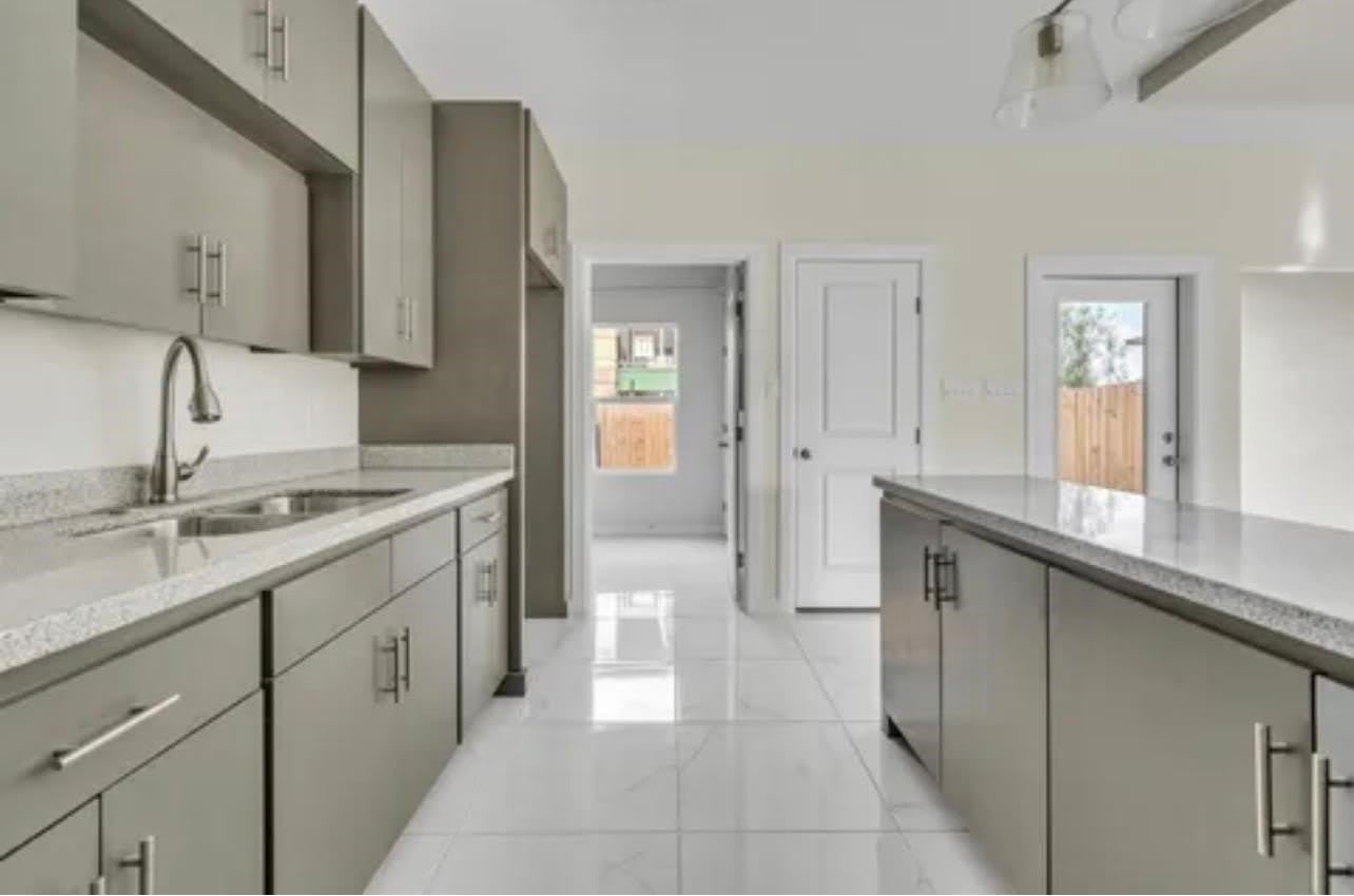 504 Gale Ct – photo 5