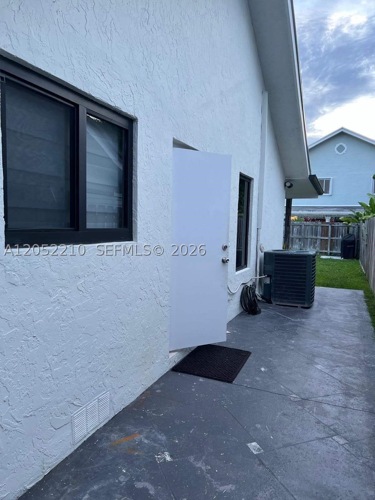 10822 SW 142nd Ct – photo 2