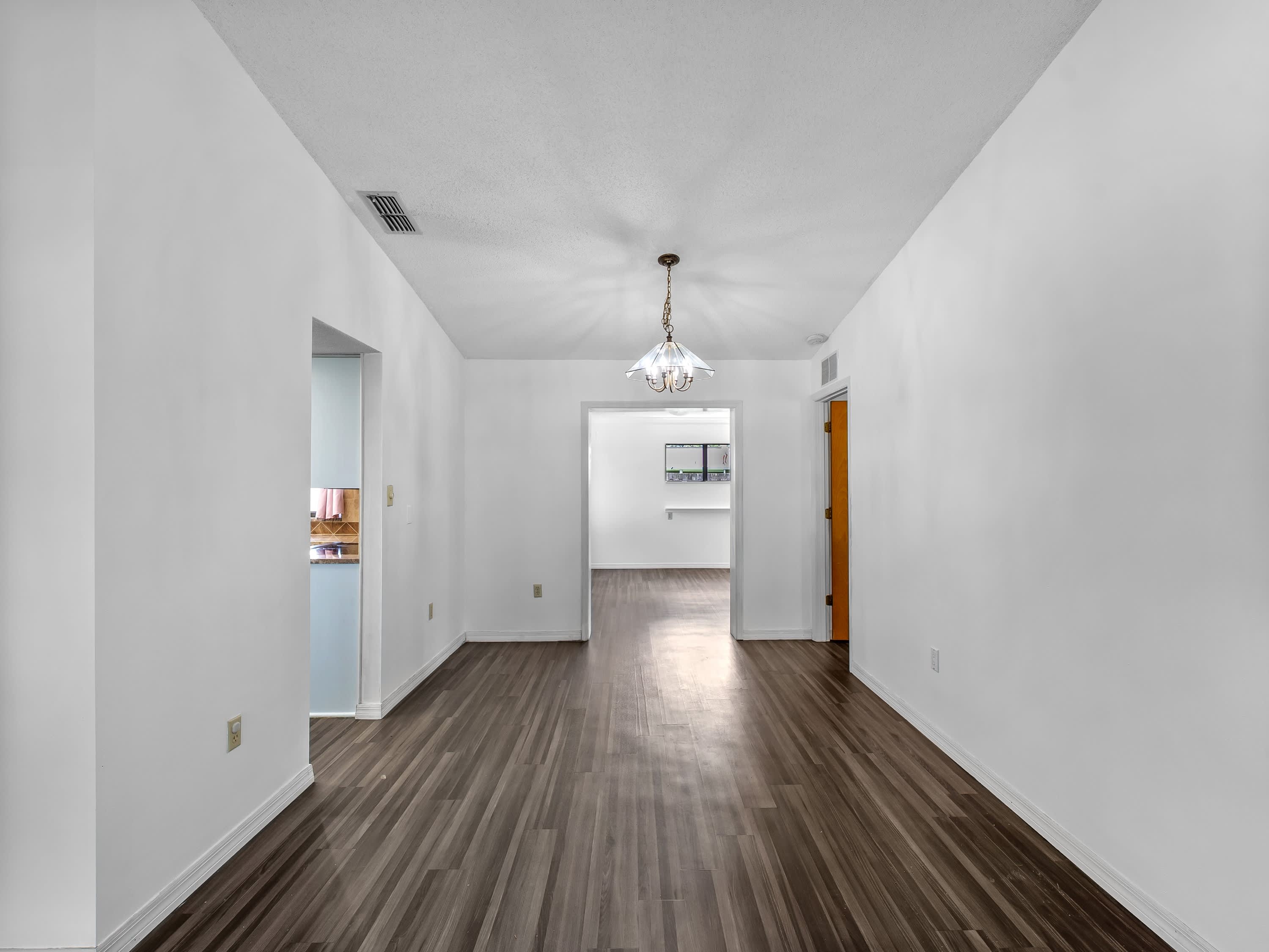 8429 Cypress Lake Circle – photo 3