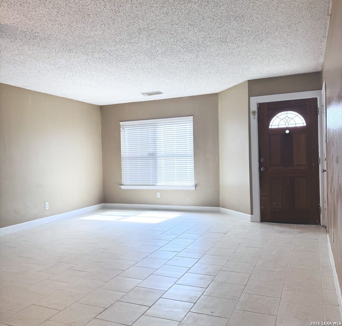 6715 CAMPUS MEADOW DR – photo 2