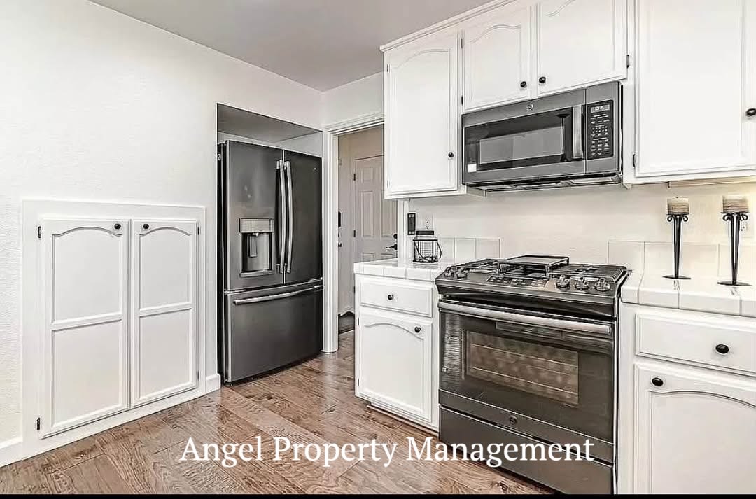 2206 Halsey Circle – photo 3