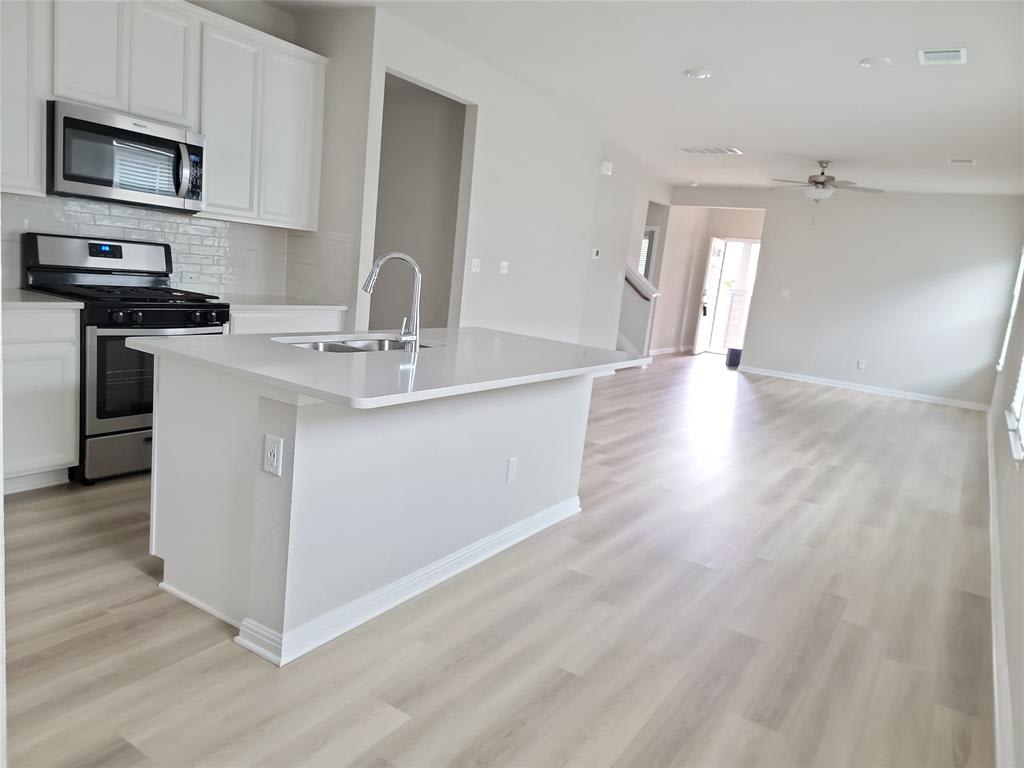 908 Main Street – photo 3