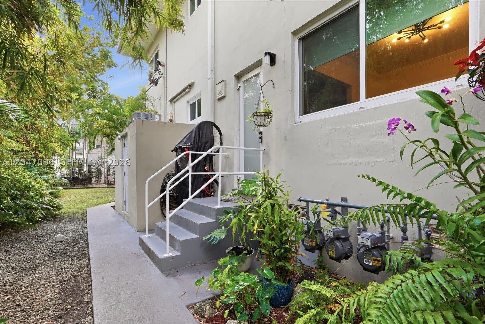 9881 W Bay Harbor Dr – photo 4