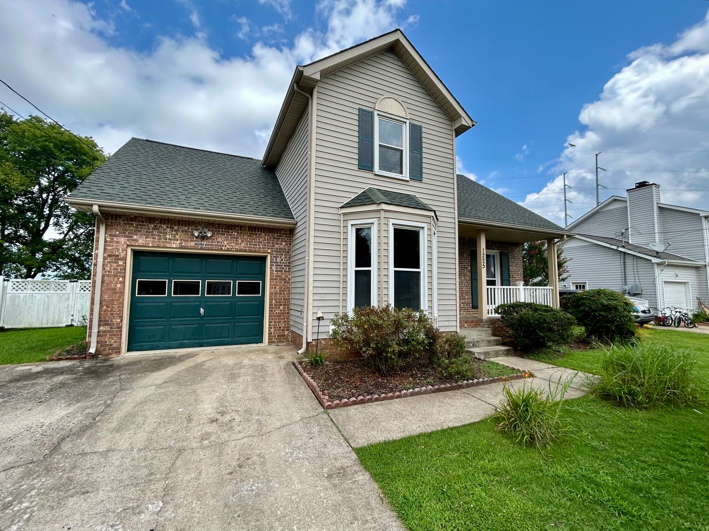 1225 Cobblestone Lane – photo 1