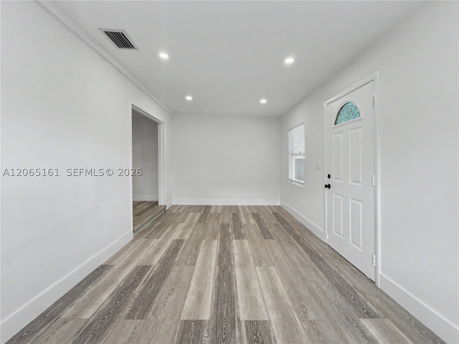 228 NW 39th St – photo 3