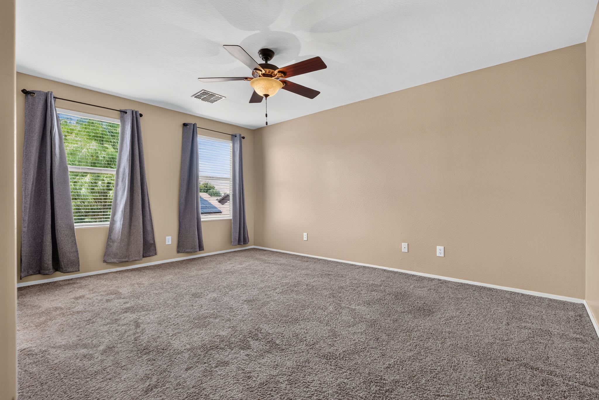 19296 W Adams St – photo 5