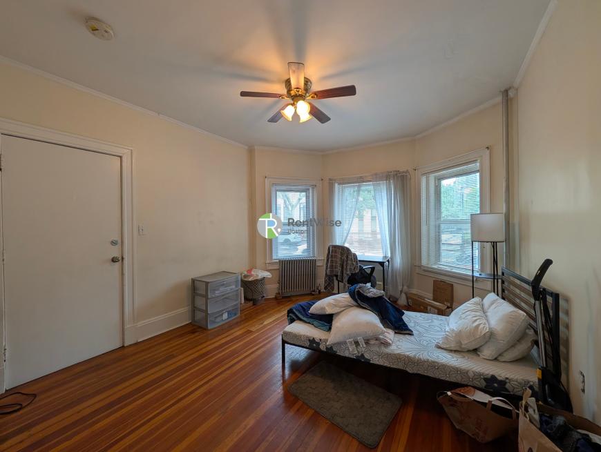 387 Harvard St. – photo 2