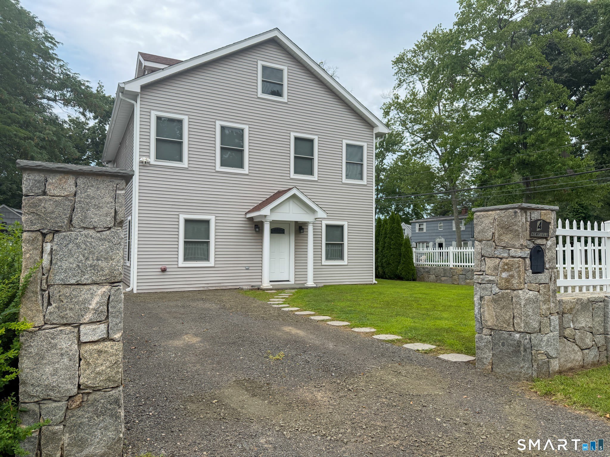 4 Newfield Street – photo 1