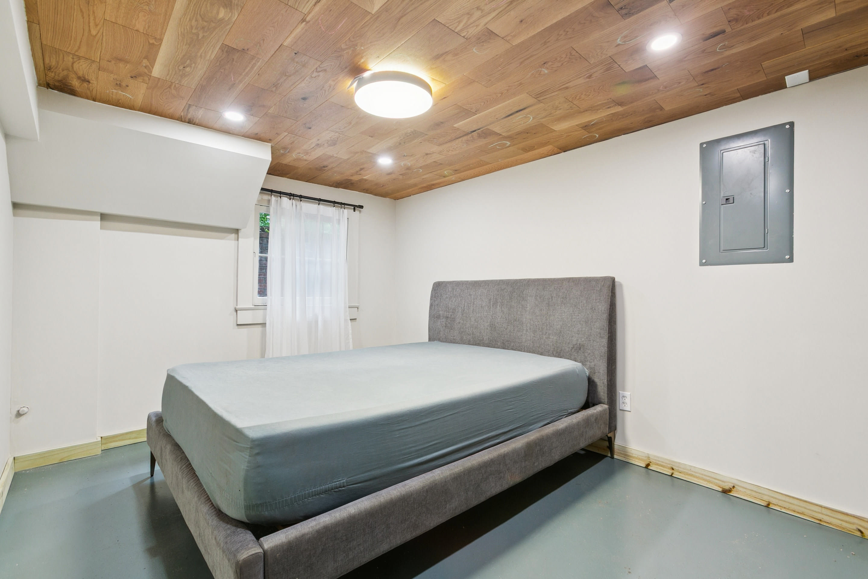 1030 Short St – photo 4