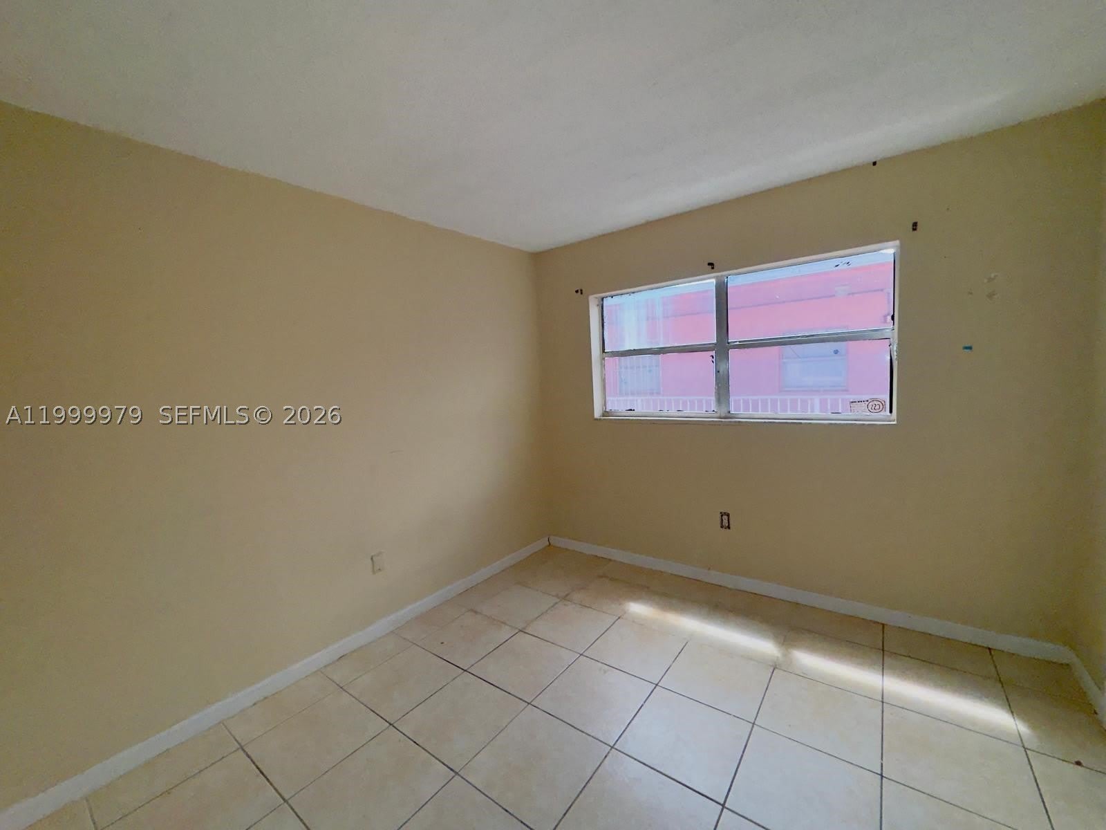 19841 SW 114th Ave – photo 3