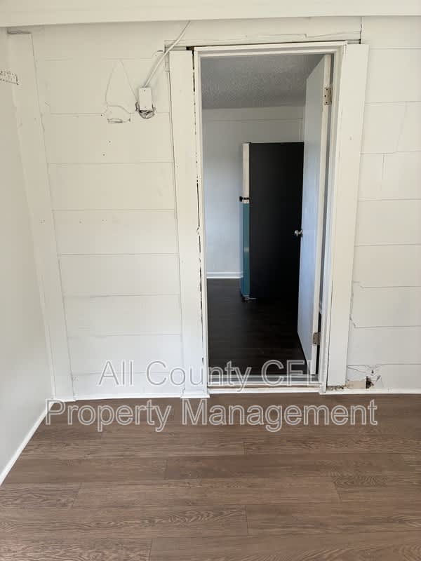 812 Marion St – photo 4
